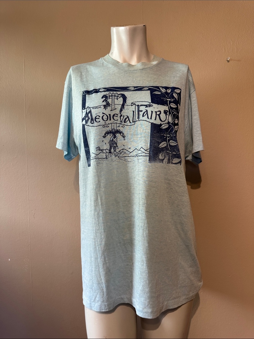 Vintage 1984 medieval fair university of Oklahoma tee shirt 7th annual